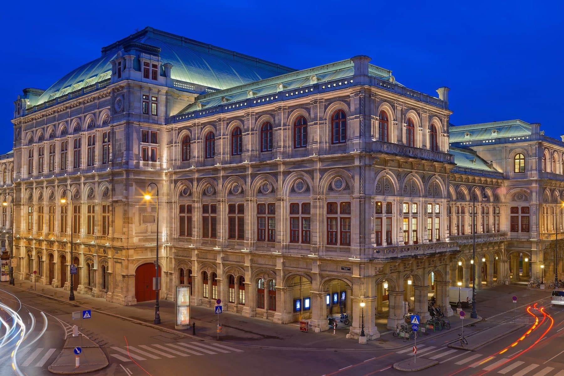The Vienna State Opera at dusk